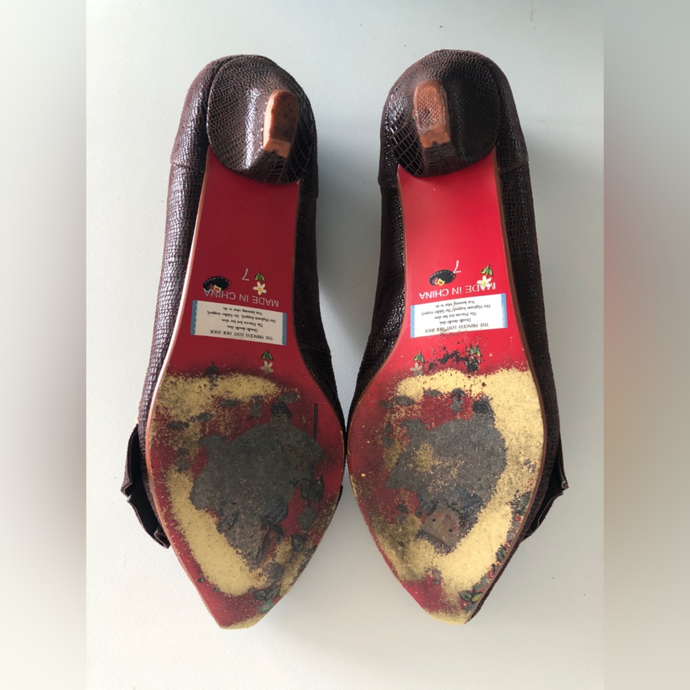 Irregular Choice Ruffle Pump - Picture 5 of 5